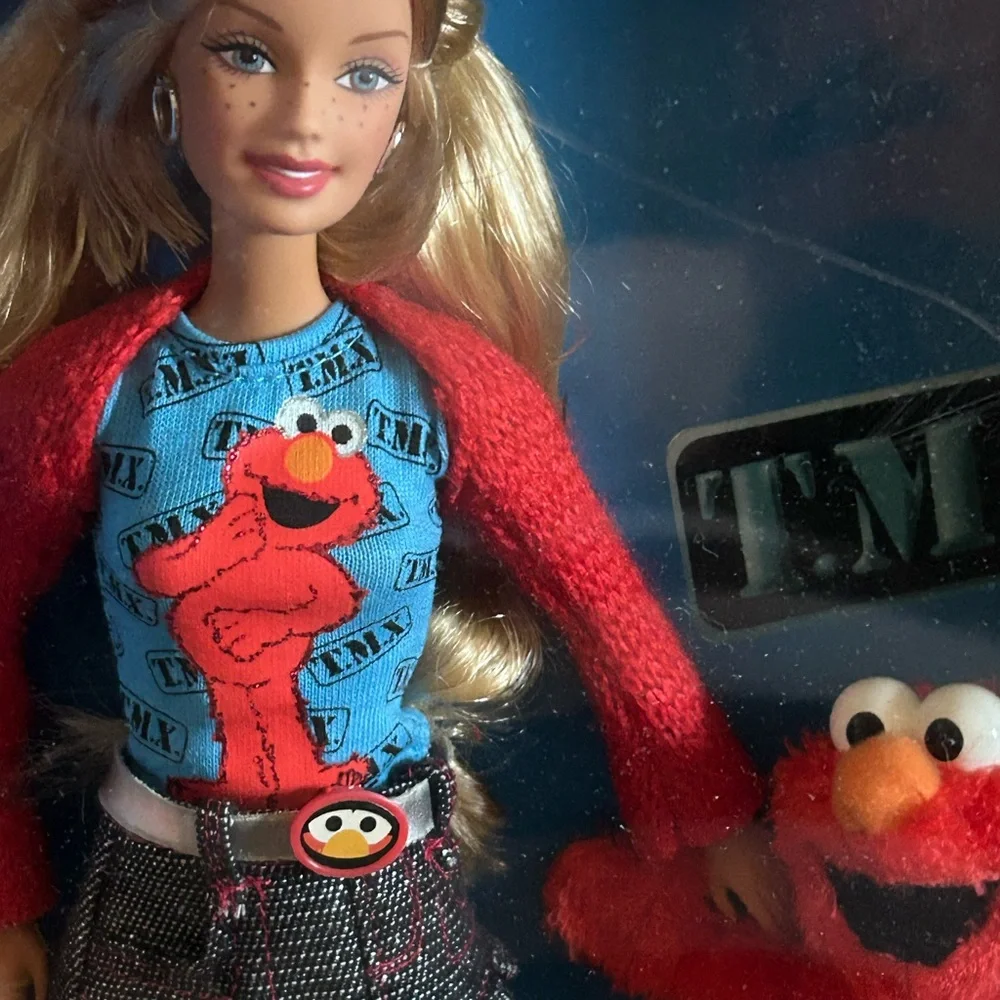 Sesame Street Elmo and Doll Set - Red and Blue
